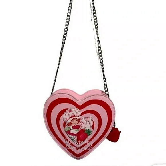 Strawberry Shortcake x Skinnydip Heart Crossbody Bag Pink Retro Y2K Kawaii NWT - Picture 3 of 6